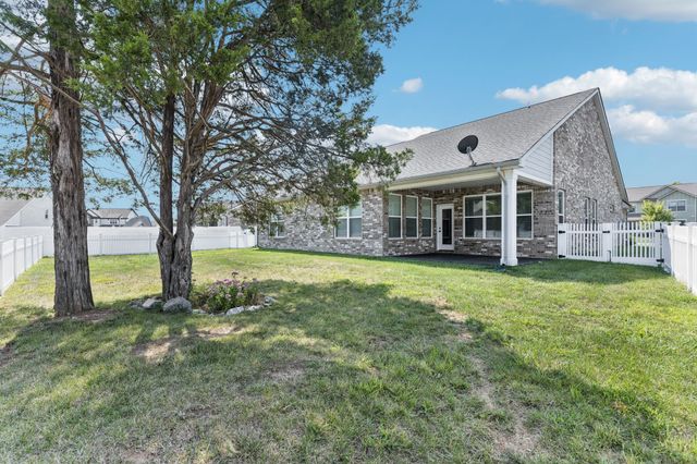 2605 Parkwood Dr, Murfreesboro, TN 37128