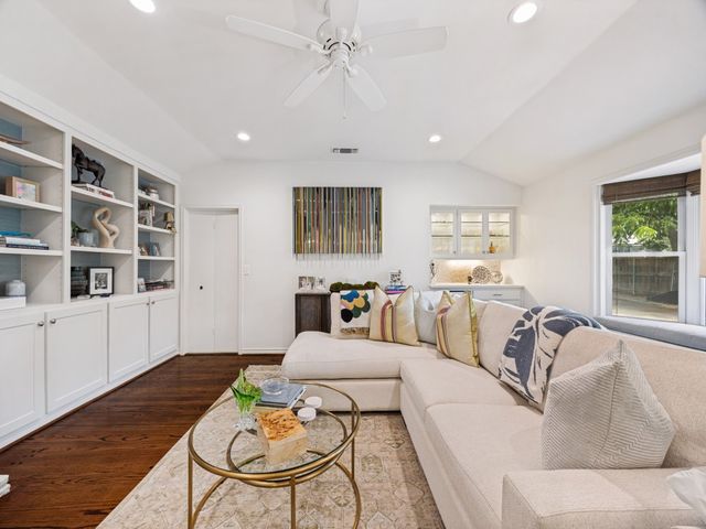 4107 Lomita Lane, Dallas, TX 75220