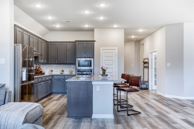 134 Capilano Way, Garland, TX 75043