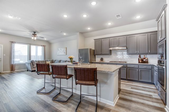 134 Capilano Way, Garland, TX 75043