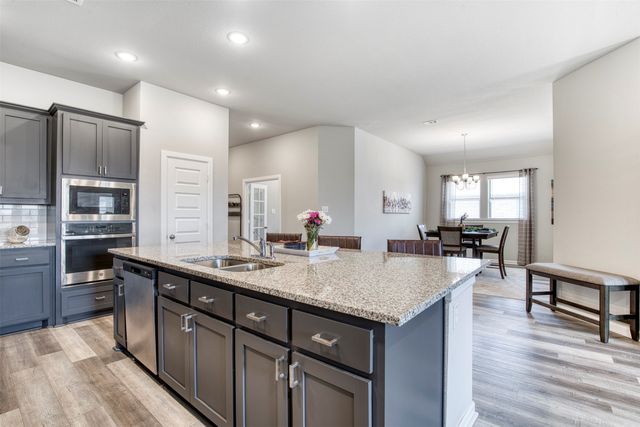 134 Capilano Way, Garland, TX 75043