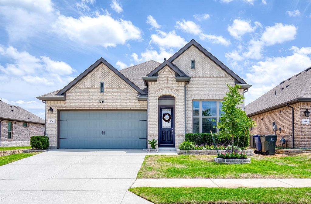 134 Capilano Way, Garland, TX 75043