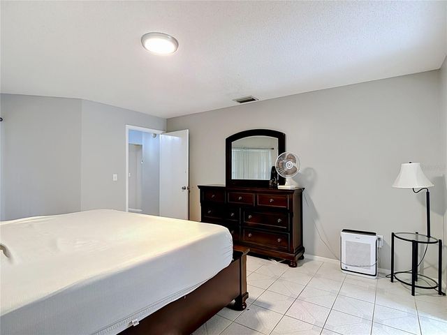 7110 HOLLOWELL DRIVE, Tampa, FL 33634