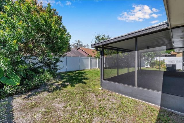 7110 HOLLOWELL DRIVE, Tampa, FL 33634