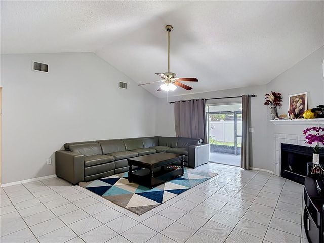 7110 HOLLOWELL DRIVE, Tampa, FL 33634