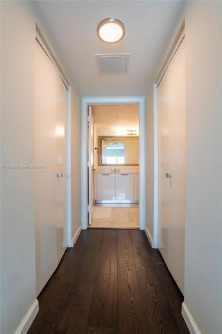 1800 N Bayshore Dr 1803, Miami, FL 33132