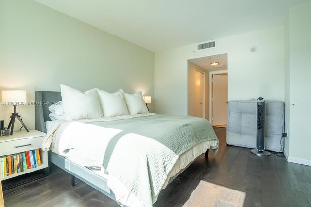 1800 N Bayshore Dr 1803, Miami, FL 33132