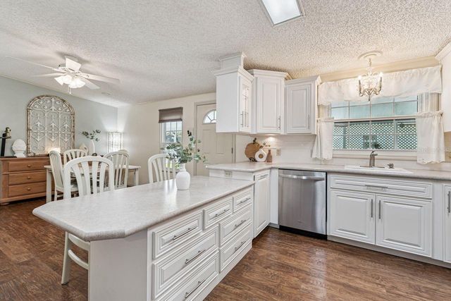 6643 WESTCHESTER DRIVE NE, Winter Haven, FL 33881
