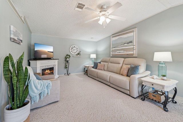 6643 WESTCHESTER DRIVE NE, Winter Haven, FL 33881