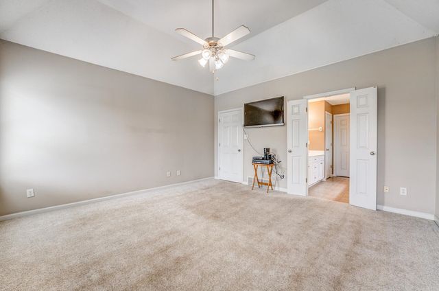 130 GARDEN SPRINGS DR, Oakland, TN 38060