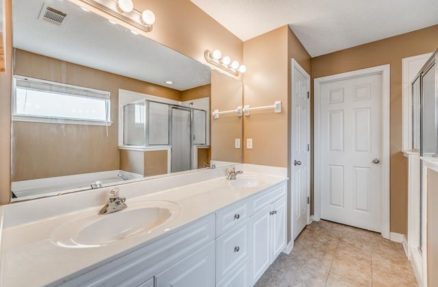 130 GARDEN SPRINGS DR, Oakland, TN 38060