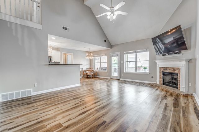 130 GARDEN SPRINGS DR, Oakland, TN 38060