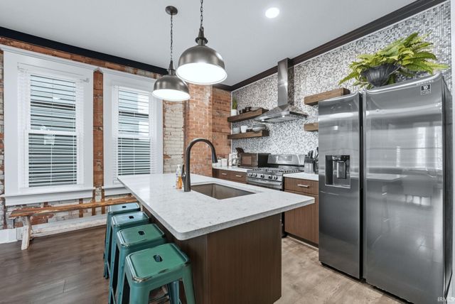 1126 Fairfield Avenue, Fort Wayne, IN 46802