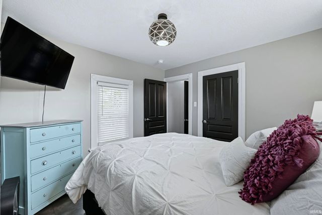 1126 Fairfield Avenue, Fort Wayne, IN 46802