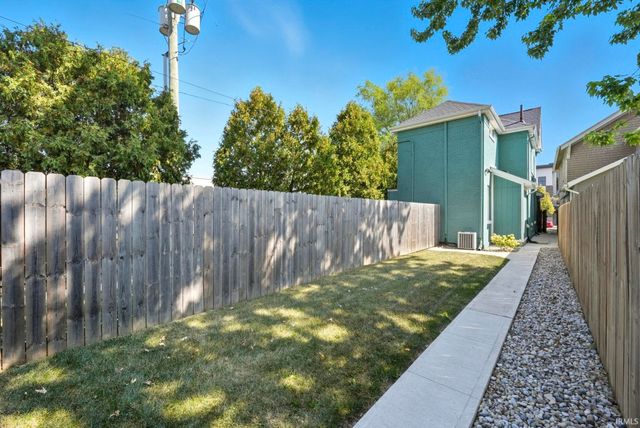 1126 Fairfield Avenue, Fort Wayne, IN 46802