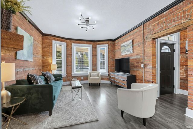 1126 Fairfield Avenue, Fort Wayne, IN 46802