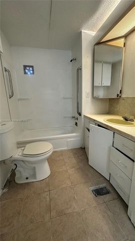 2961 Plumosa Ln H, West Palm Beach, FL 33403