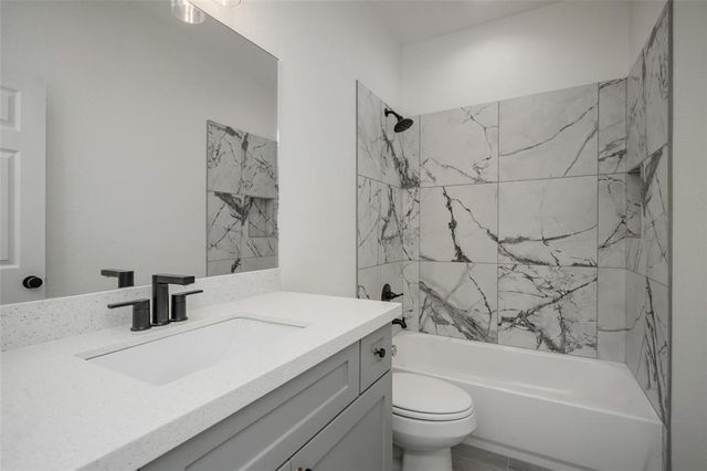 1199 S 3rd Street, Conroe, TX 77301