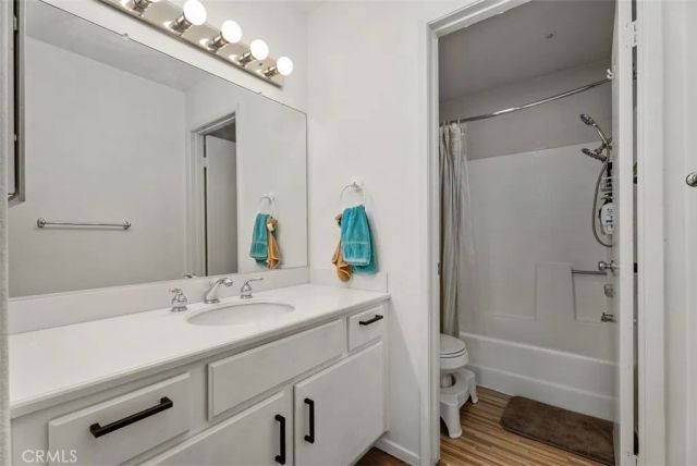 2960 Champion Way 1008, Tustin, CA 92782