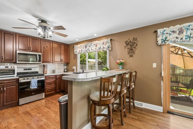 326 N Clark Drive, Palatine, IL 60074
