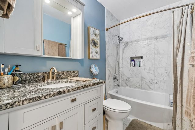 326 N Clark Drive, Palatine, IL 60074
