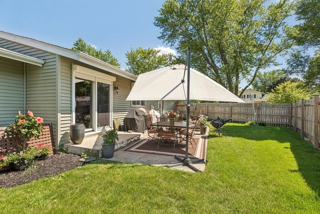 326 N Clark Drive, Palatine, IL 60074