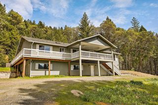 701 Round Prairie Road, Wilderville, OR 97543