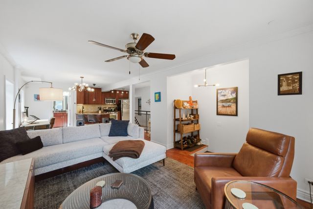 2013 W Crystal Street 1F, Chicago, IL 60622