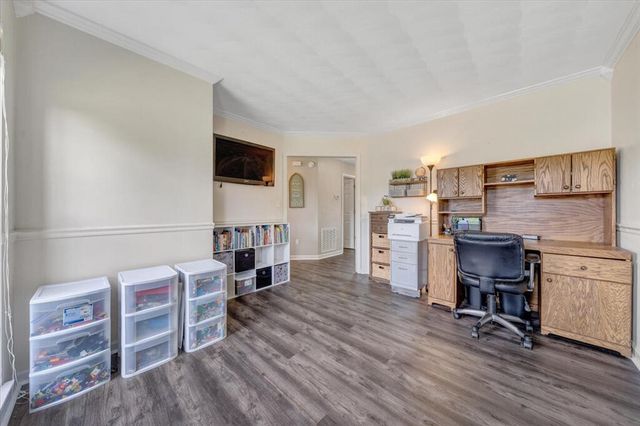 692 Brookfield LN, Roanoke, VA 24012
