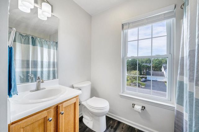 692 Brookfield LN, Roanoke, VA 24012