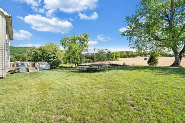 692 Brookfield LN, Roanoke, VA 24012