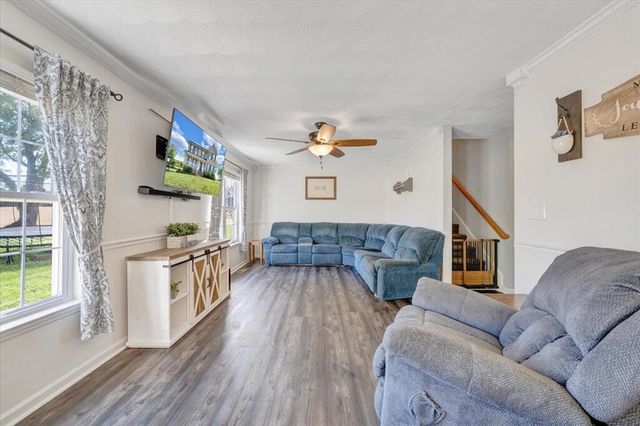 692 Brookfield LN, Roanoke, VA 24012