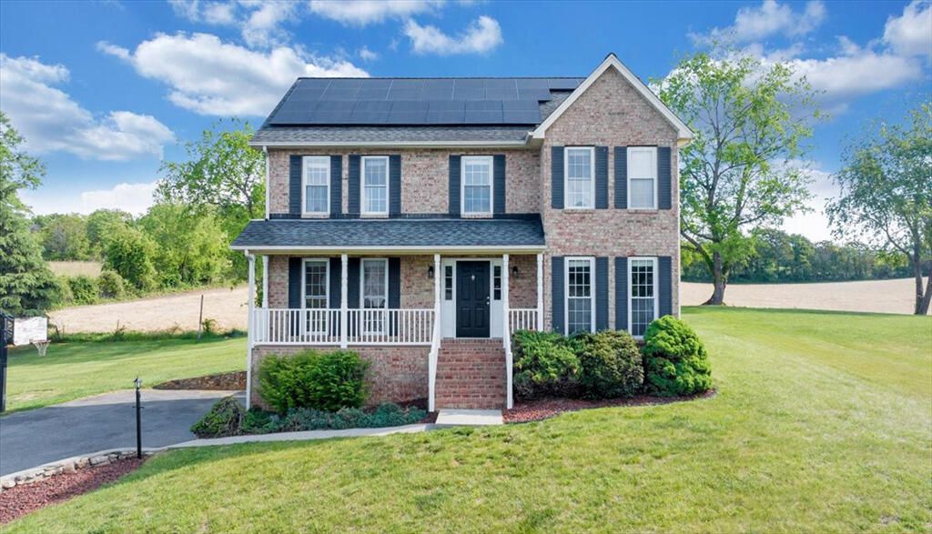 692 Brookfield LN, Roanoke, VA 24012
