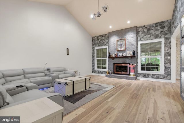 344 WHIG LN, Pilesgrove, NJ 08098