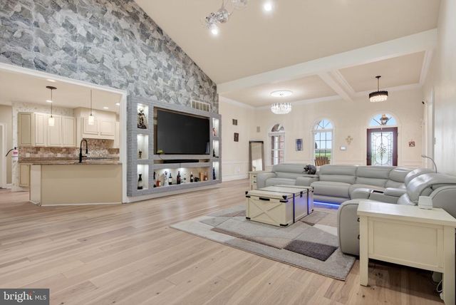 344 WHIG LN, Pilesgrove, NJ 08098