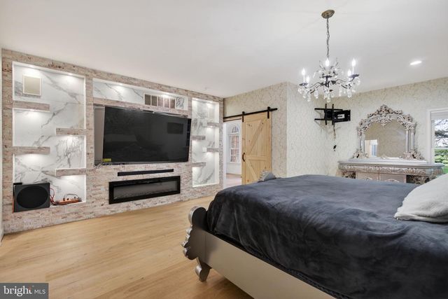 344 WHIG LN, Pilesgrove, NJ 08098