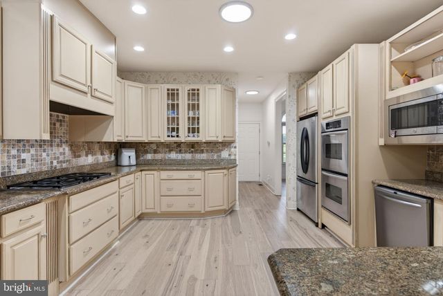344 WHIG LN, Pilesgrove, NJ 08098