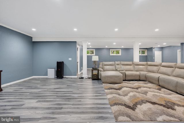 344 WHIG LN, Pilesgrove, NJ 08098