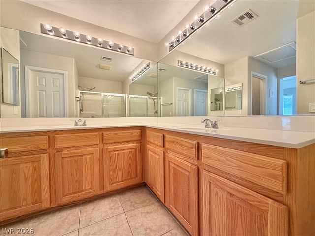 6435 Sean Creek Street, Las Vegas, NV 89149