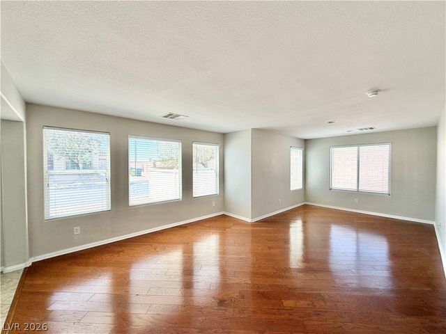 6435 Sean Creek Street, Las Vegas, NV 89149
