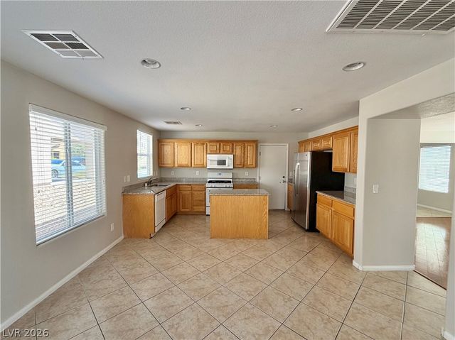 6435 Sean Creek Street, Las Vegas, NV 89149