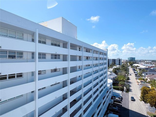 3100 NE 49th St 1010, Fort Lauderdale, FL 33308