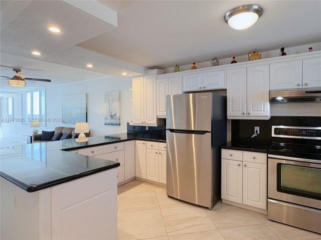 3100 NE 49th St 1010, Fort Lauderdale, FL 33308