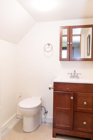 5863 Vermont Route 14, Royalton, VT 05068