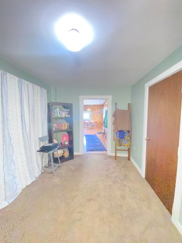 5863 Vermont Route 14, Royalton, VT 05068