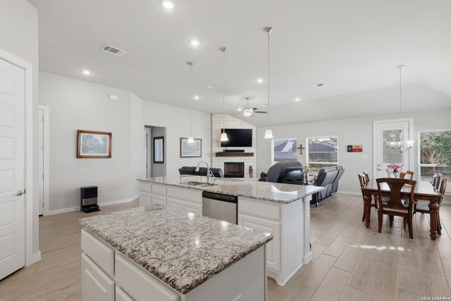 106 Branson Falls, Boerne, TX 78006