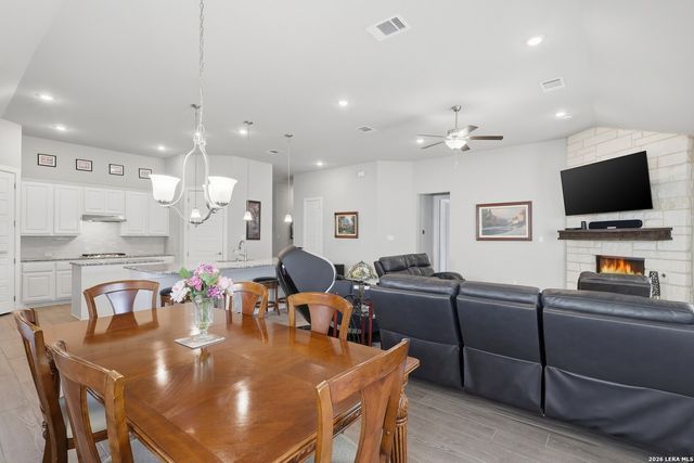 106 Branson Falls, Boerne, TX 78006