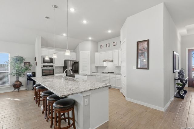 106 Branson Falls, Boerne, TX 78006