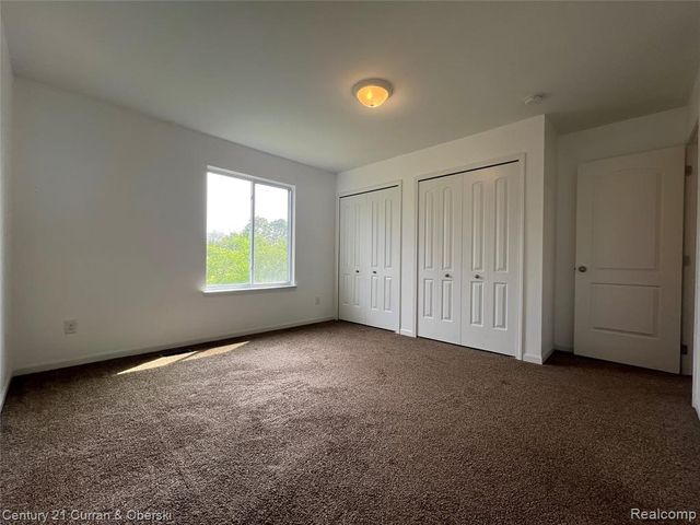 3493 Silver Stone Drive 5, Milford, MI 48380