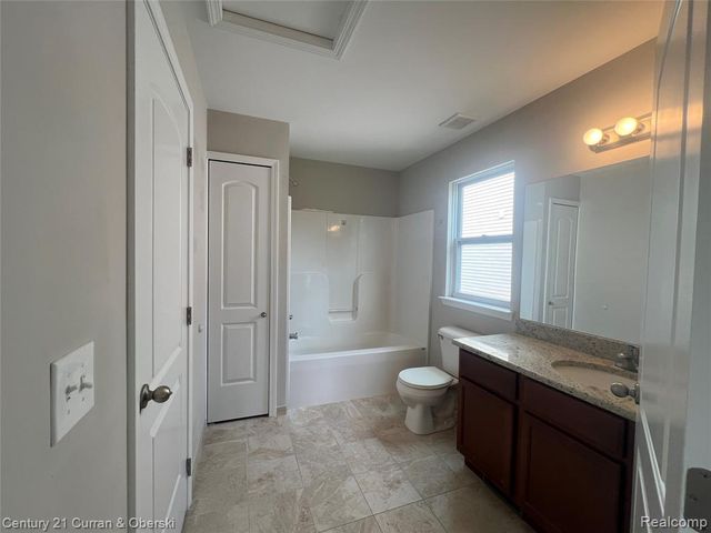 3493 Silver Stone Drive 5, Milford, MI 48380